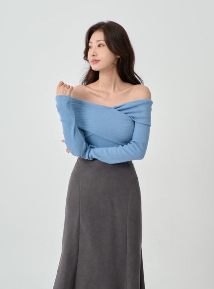 Off-Shoulder Cross Knit Long Sleeve T-Shirt IN07