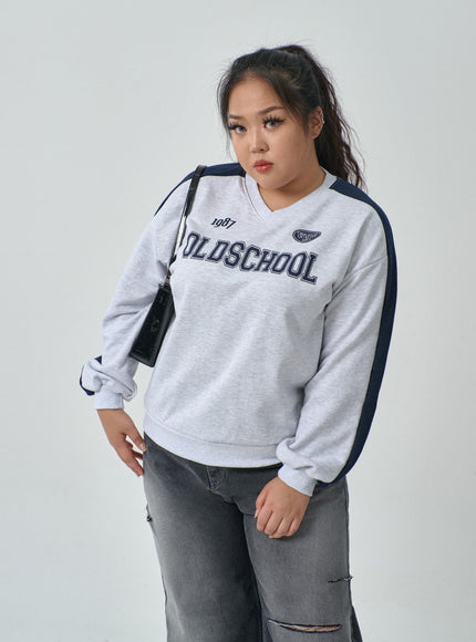 Plus Two Color V-Neck Sweatshirt IF317