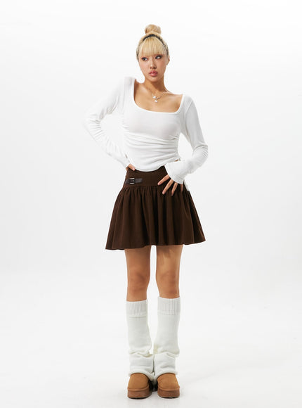 pleated-corduroy-skirt-with-buckle-io324