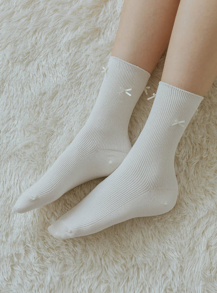 lior-ribbon-socks-ia529
