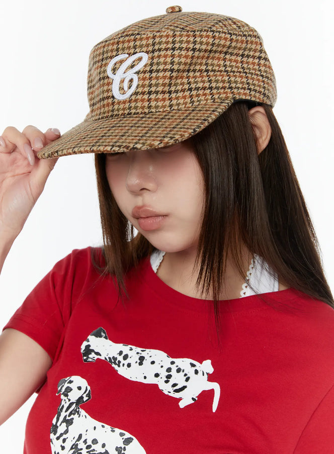 plaid-initial-flap-cap-cy519 / Beige