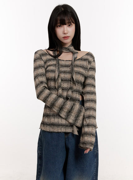 distressed-striped-sweater-with-scarf-cj531 / Beige
