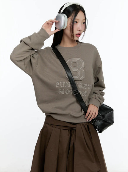 embroidered-graphic-oversized-sweatshirt-cs518 / Beige
