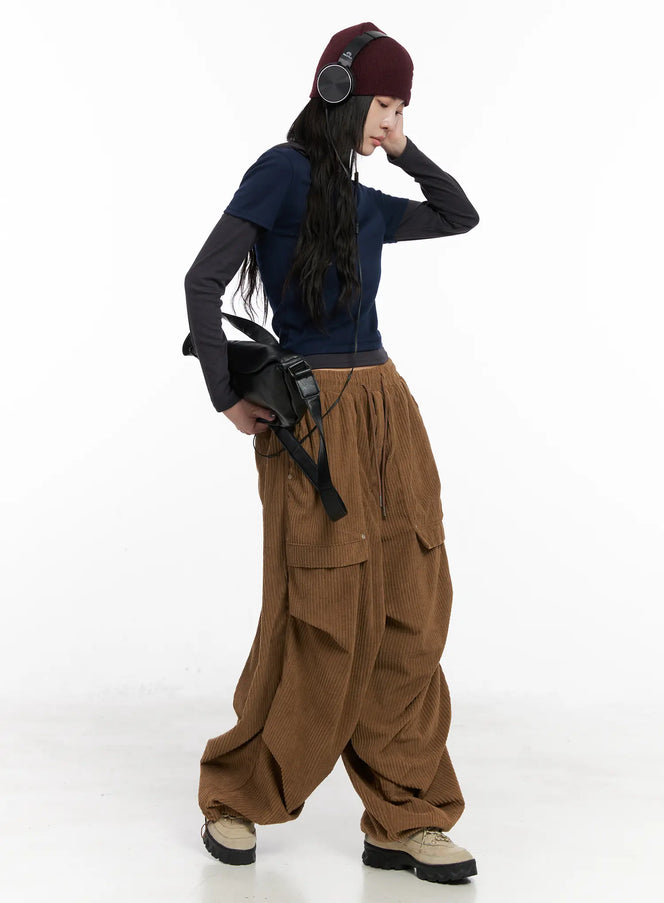 corduroy-wide-leg-cargo-pants-cn512 / Beige