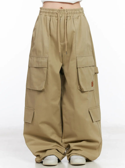 wide-leg-cargo-pants-with-elastic-waist-cf519 / Beige