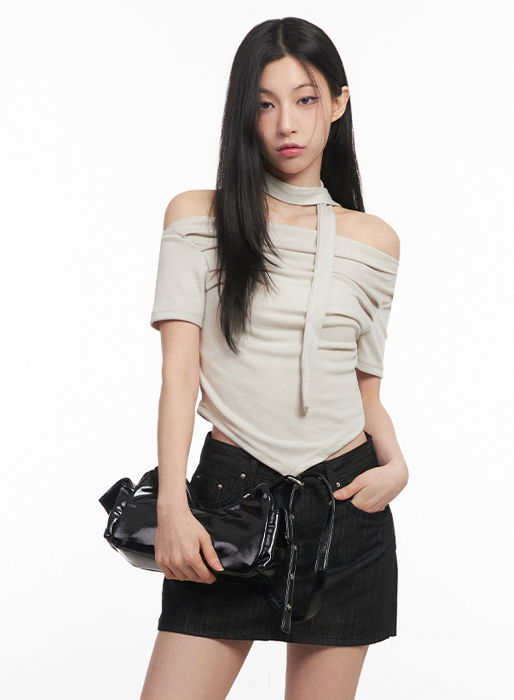 off-shoulder-crop-tee-scarf-set-iy516 / Beige