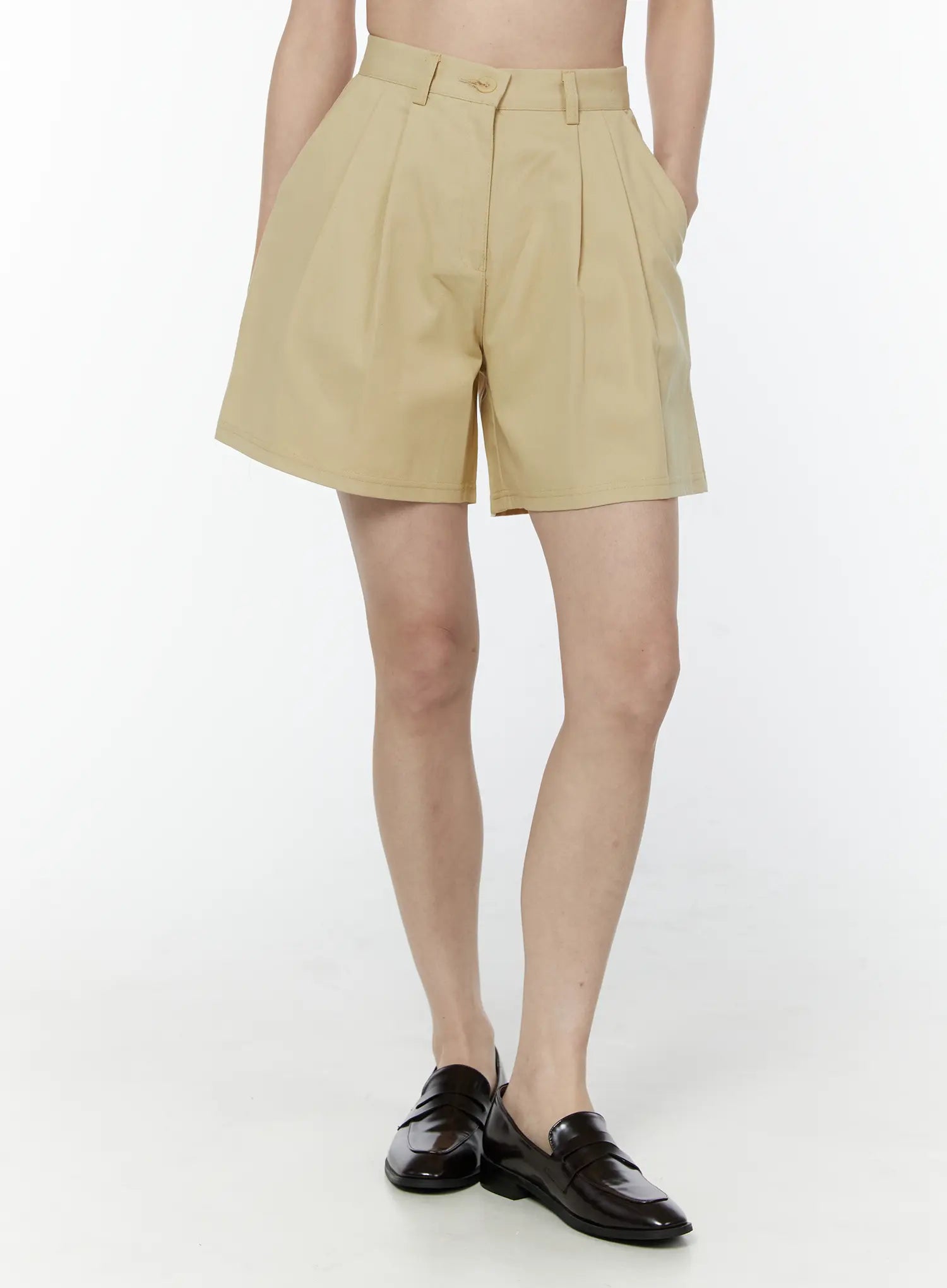 high-waist-pleated-wide-shorts-iu505 / Beige