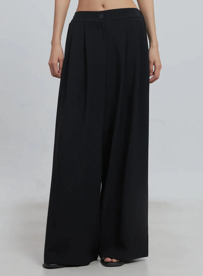 pintuck-wide-leg-pants-iu512 / Black