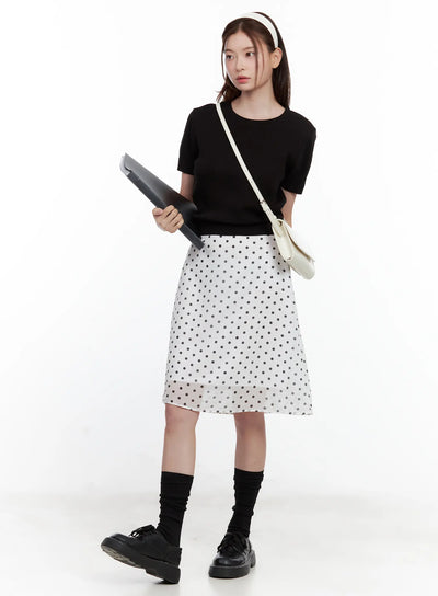 lightweight-round-neck-top / Black