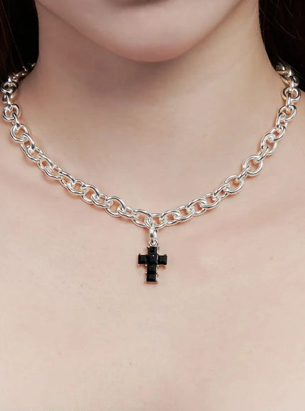 Black Cross Chain Necklace IG528