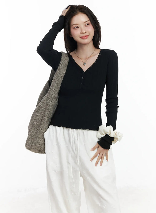 ribbed-button-v-neck-long-sleeve-top-if525 / Black