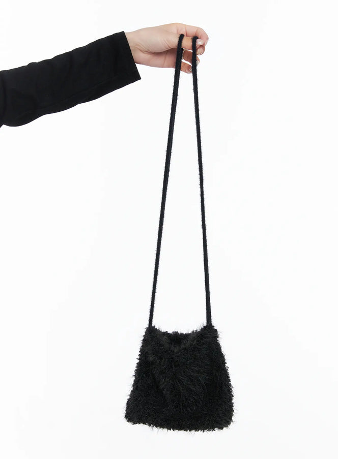 juliet-mini-boucle-shoulder-bag-cs529 / Black