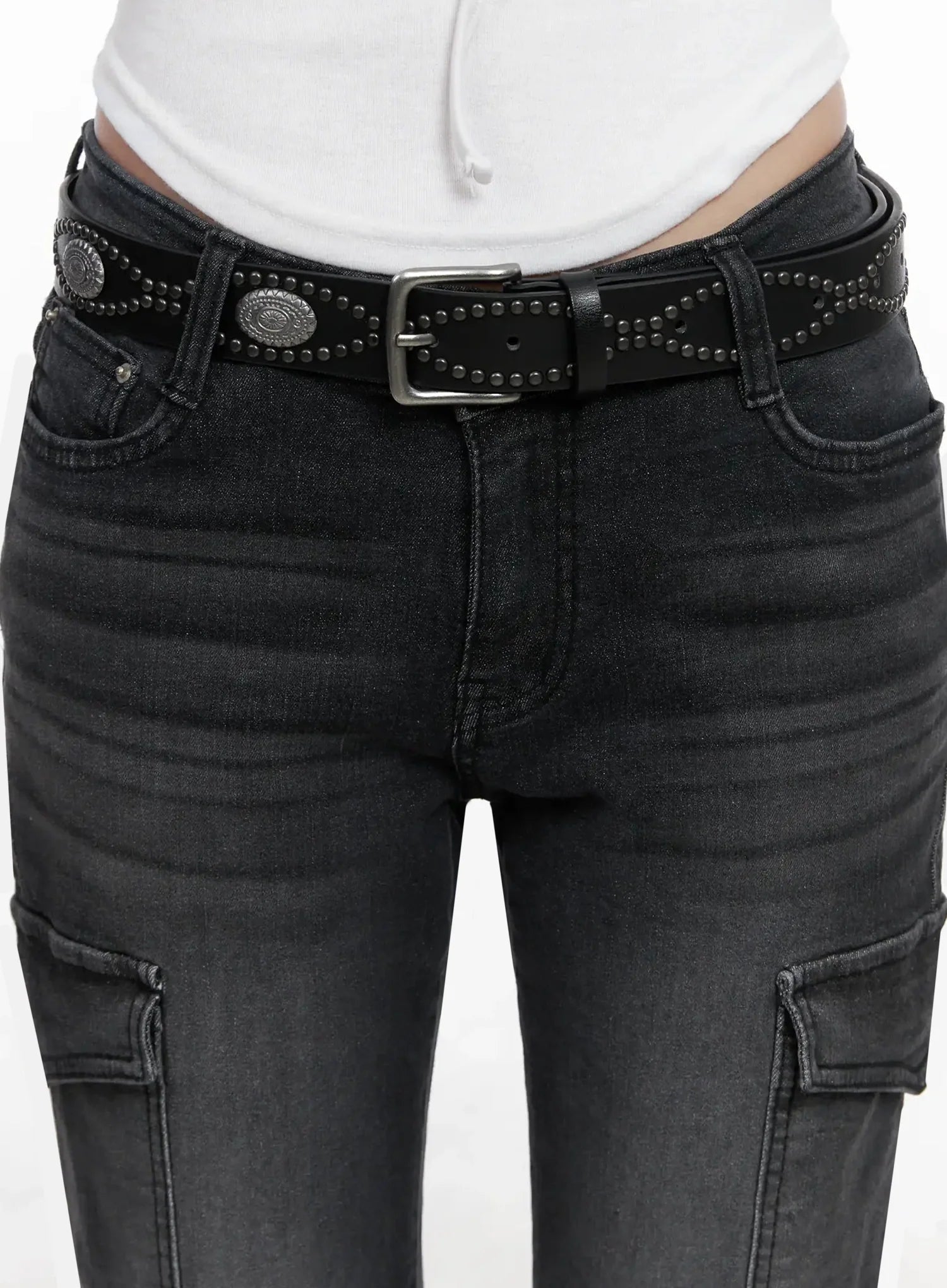 vintage-studded-belt-in514 / Black