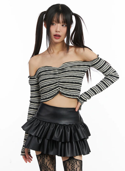 cropped-striped-off-shoulder-long-sleeve-top-cd522 / Black