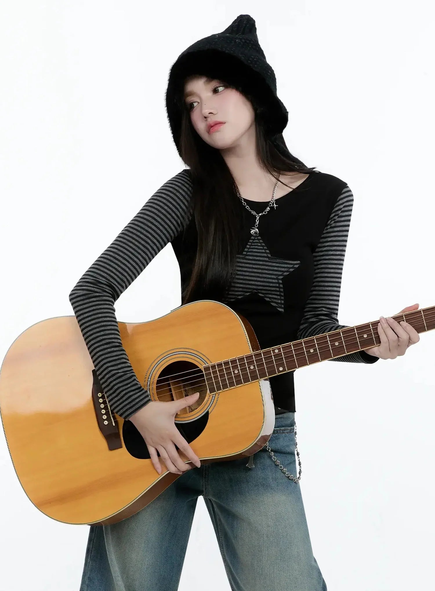 striped-embroidery-long-sleeve-tee-io520 / Black