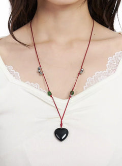 heart-gemstone-pendant-necklace-f516 / Black