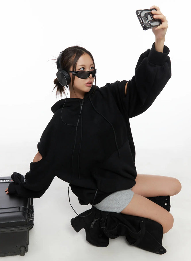 slit-urban-style-hoodie-cj513 / Black