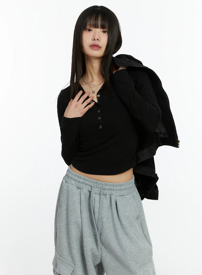 henley-eyelet-long-sleeve-top-cf509 / Black