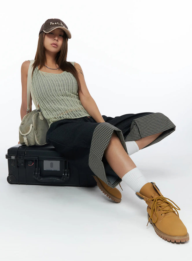 plaid-wide-bermuda-shorts-ca517 / Black