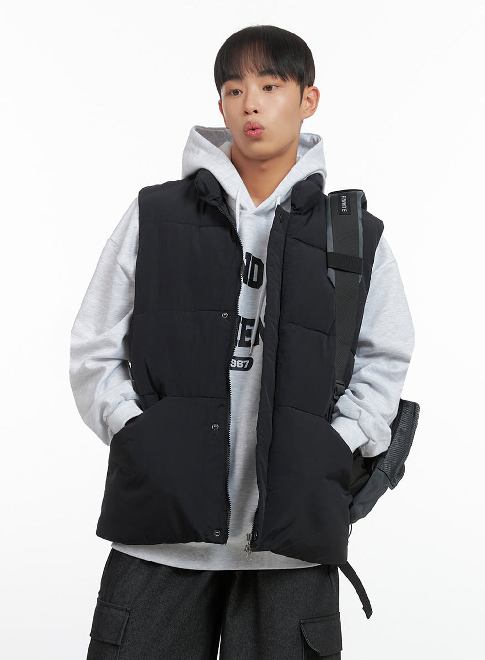 Men's Basic Puffer Vest IO420 Korean Men's Fashion LEWKIN