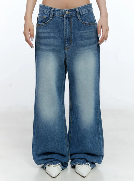 Dabin Classic Straight-Fit Denim Jeans CL530