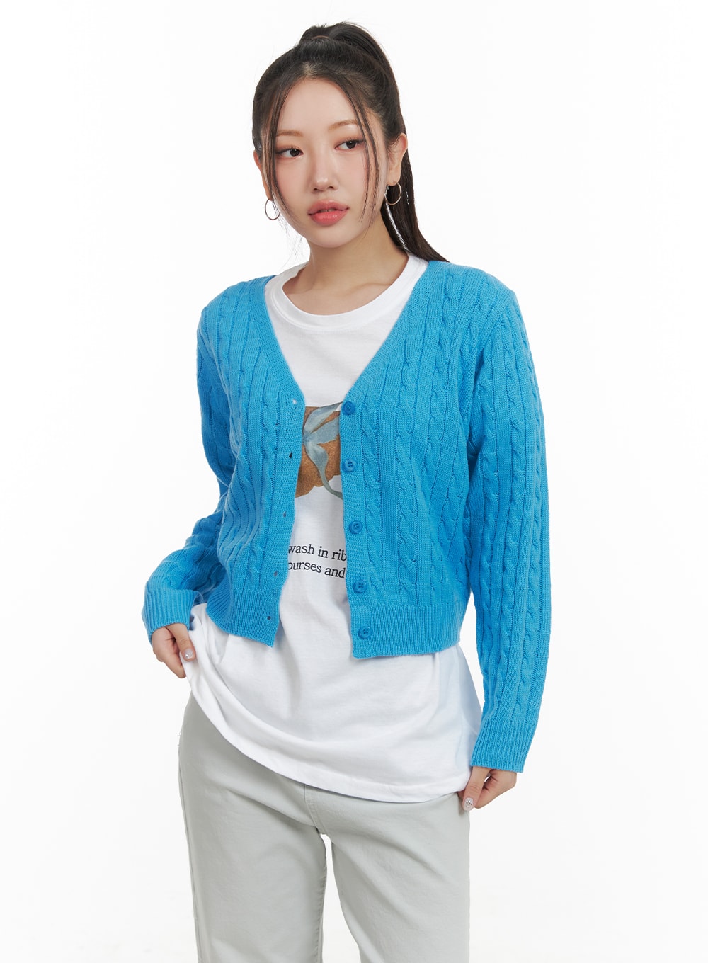 cable-knit-buttoned-crop-cardigan-oa415 / Blue