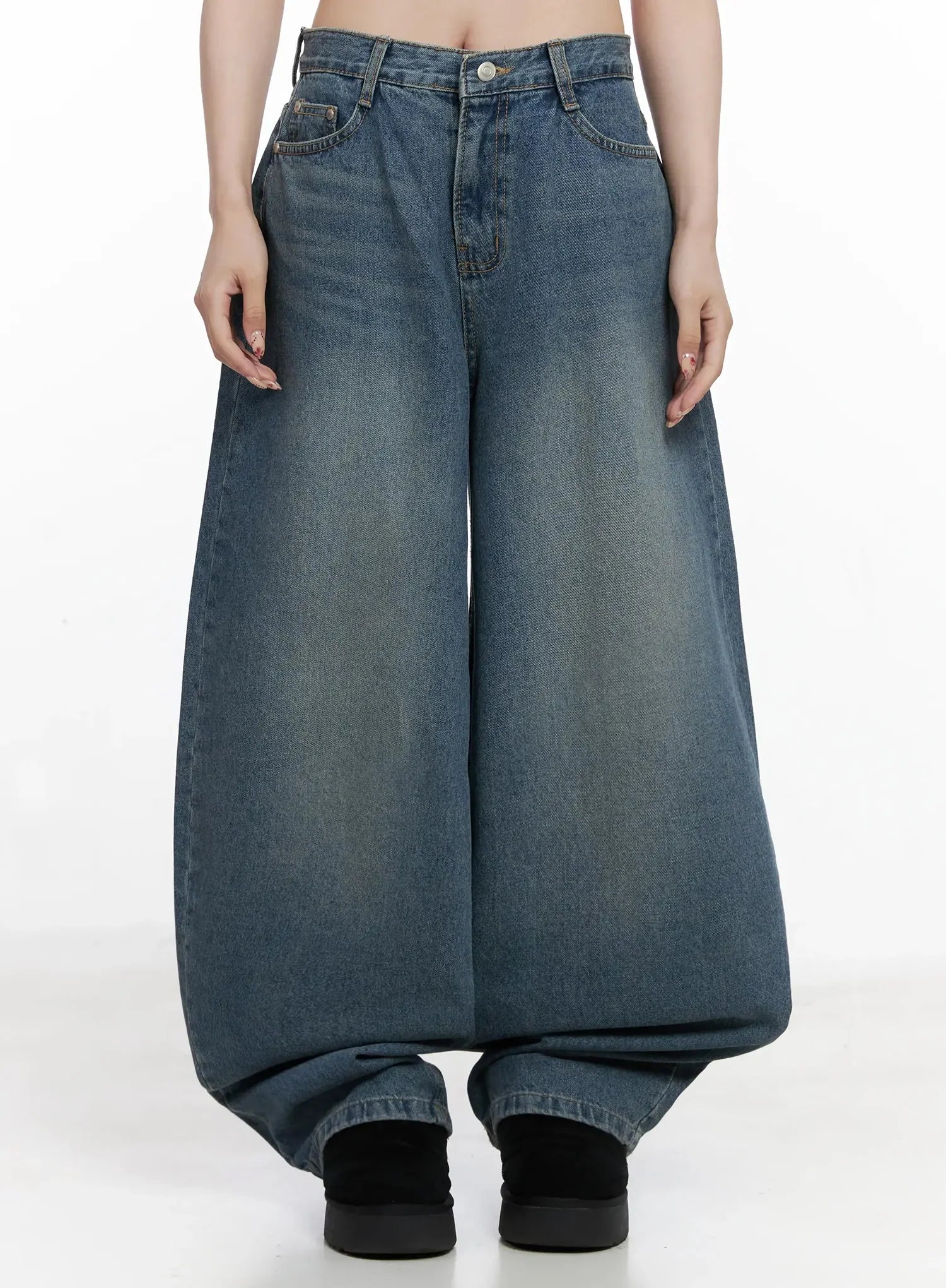 alani-vintage-wash-wide-leg-jeans-in525 / Blue