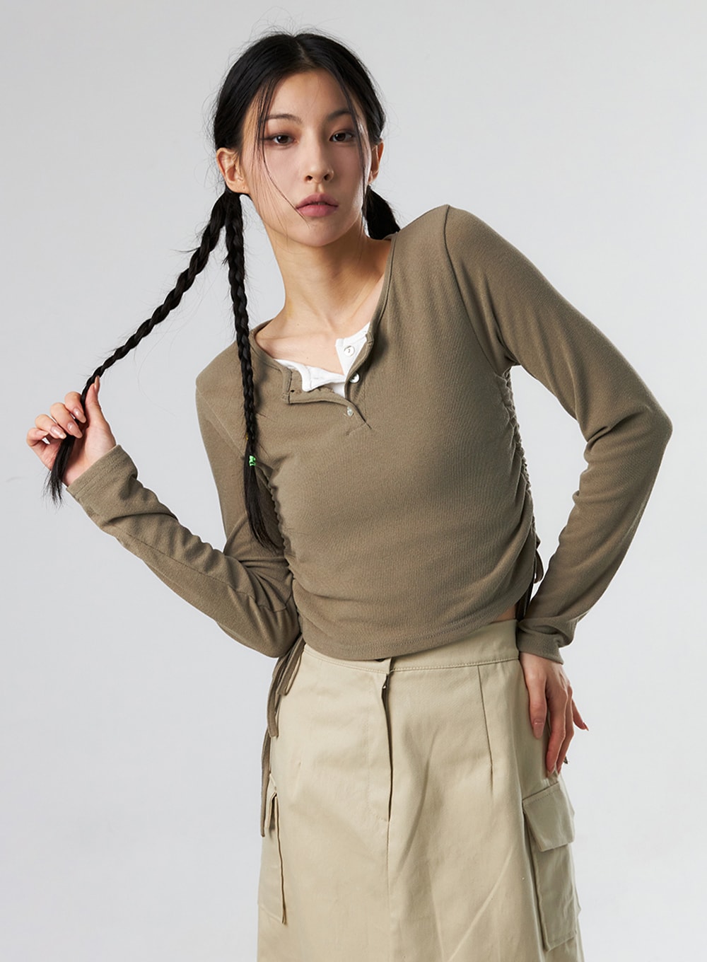 ruched-long-sleeve-top-is327 / Brown