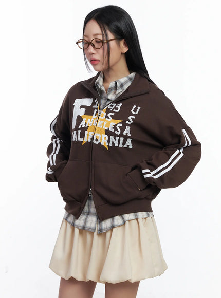 two-way-zip-up-graphic-sweatshirt-cj530 / Brown