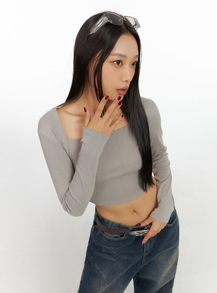 square-neck-bolero-style-slim-fit-crop-top-is427 / Dark beige