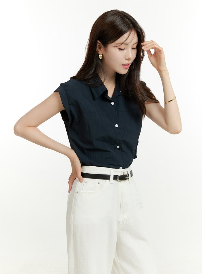 collared-buttoned-sleeveless-shirt-ou428 / Dark blue