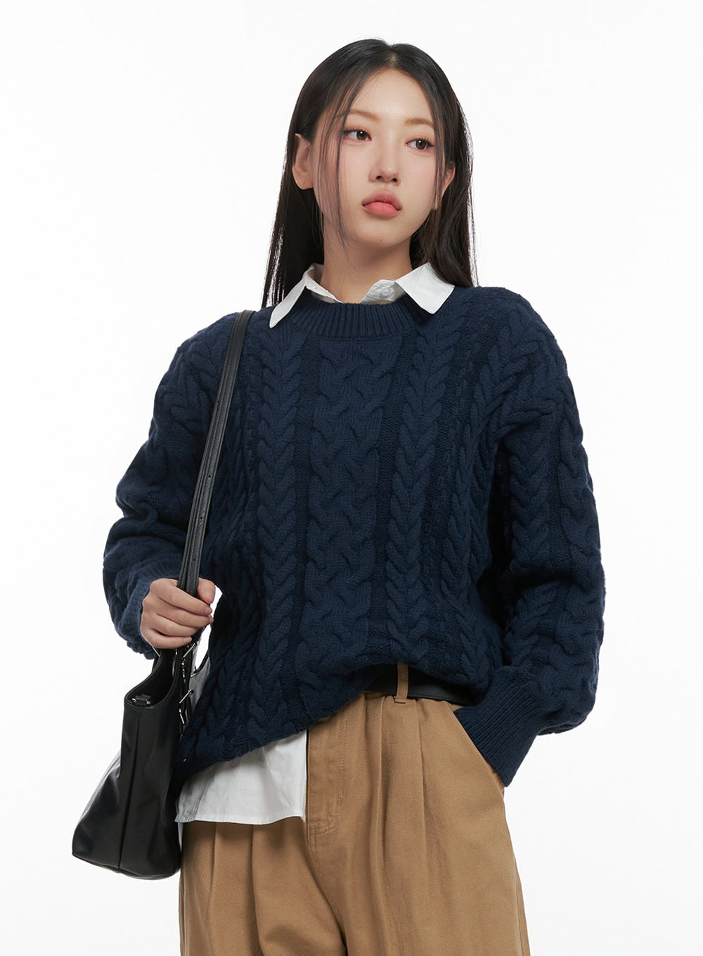 long-sleeve-cable-knit-top-in415 / Dark blue