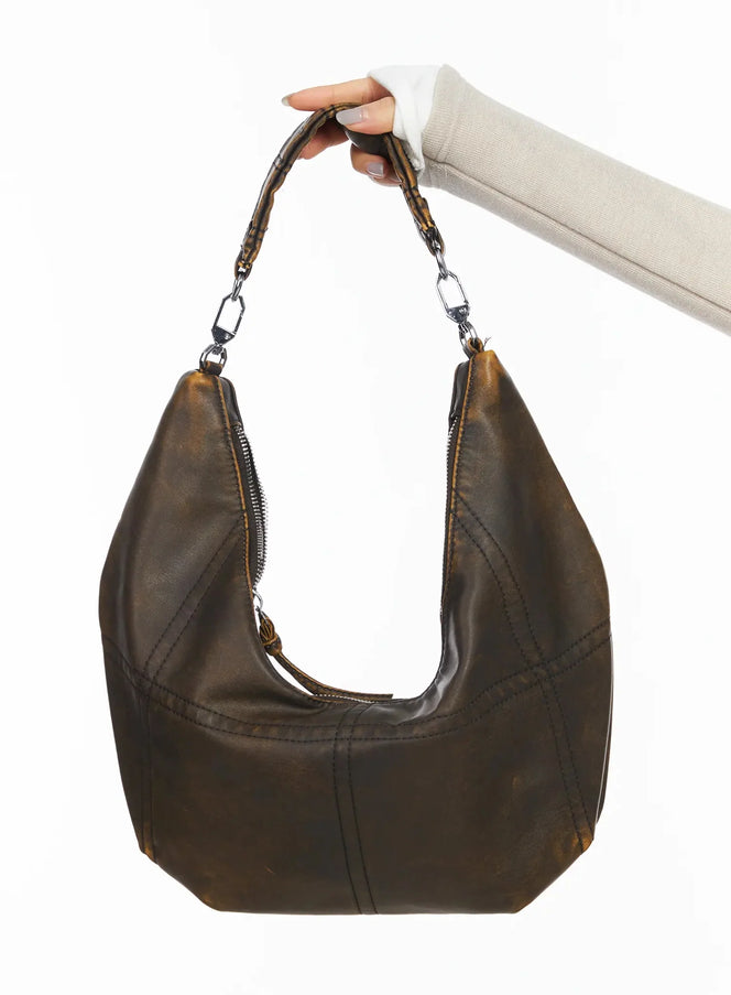 vintage-stitched-shoulder-bag-ia507 / Dark brown