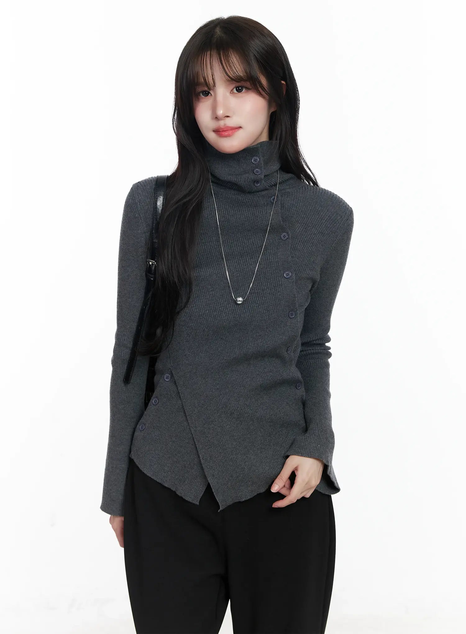 asymmetric-buttoned-knit-top-ij529 / Dark gray