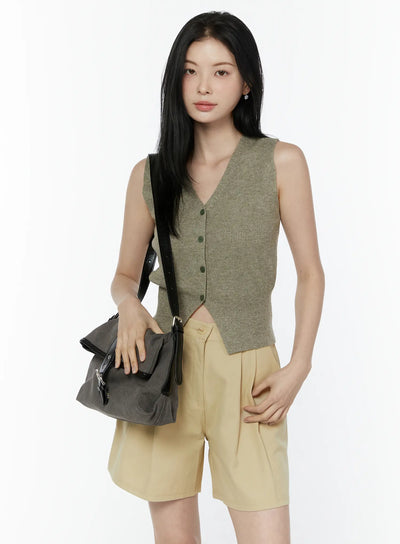 v-neck-ribbed-knit-vest-iu505 / Dark green