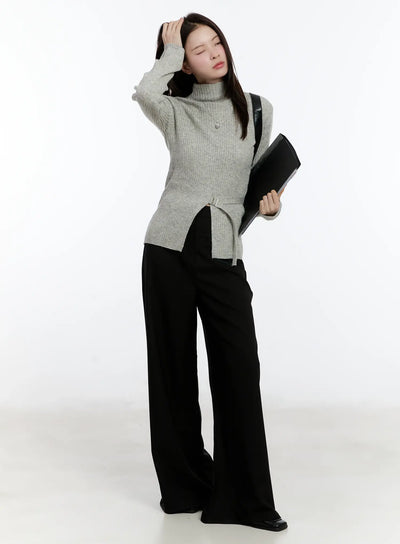 buckle-ribbed-half-turtleneck-sweater / Gray