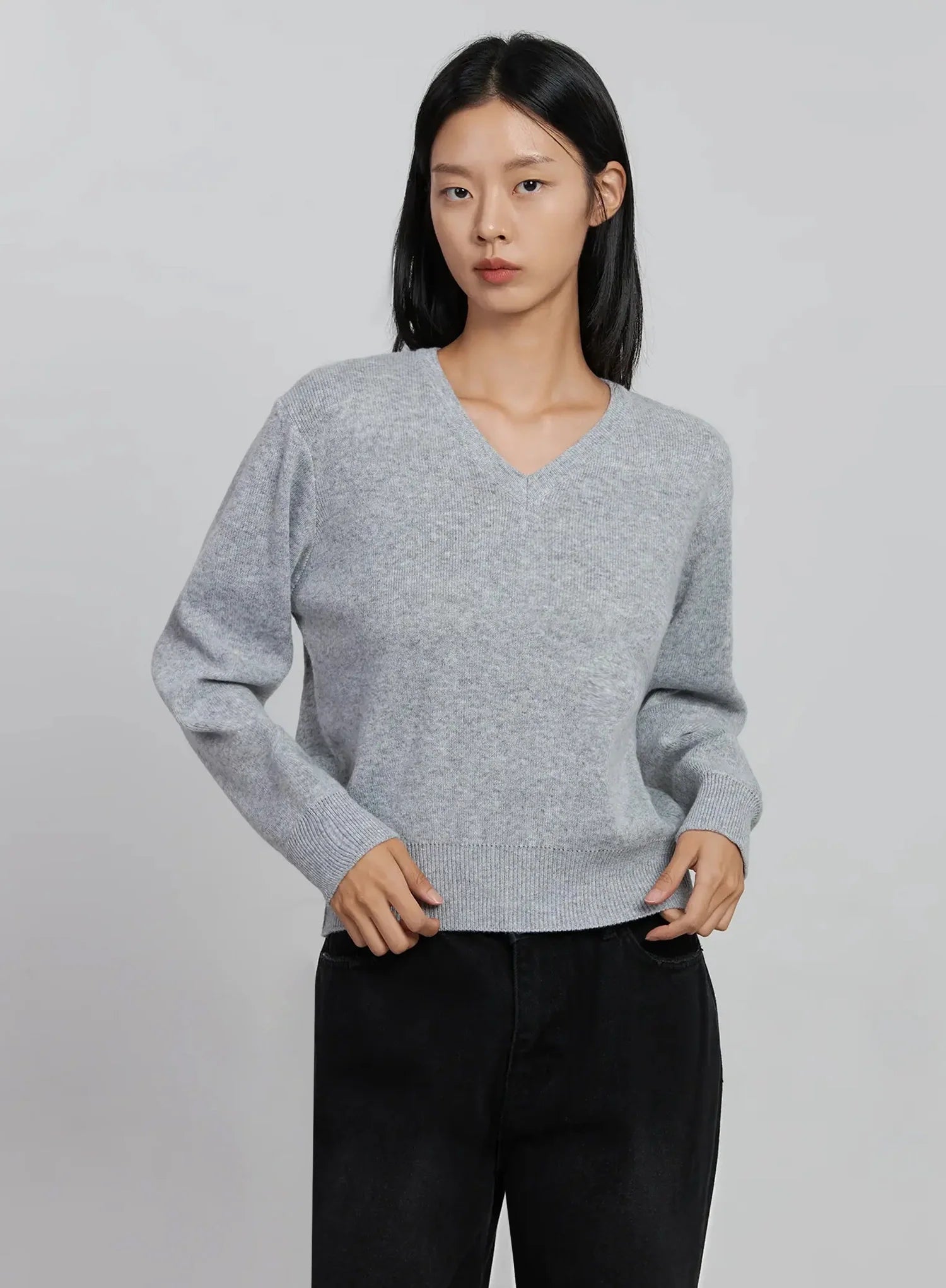v-neck-knit-sweater-id516 / Gray