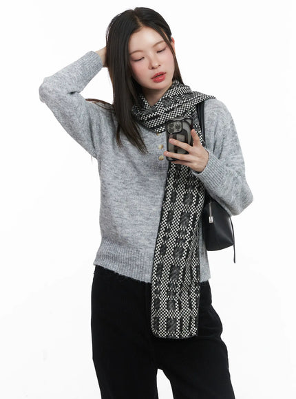soft-knit-henley-neck-sweater-cj507 / Gray