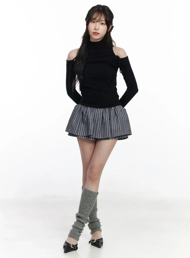 striped-pleated-mini-skirt-cj526 / Gray