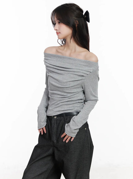off-shoulder-long-sleeve-top-cm531 / Gray