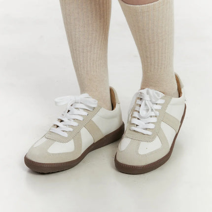 classic-unisex-sneakers-cn527 / Light beige