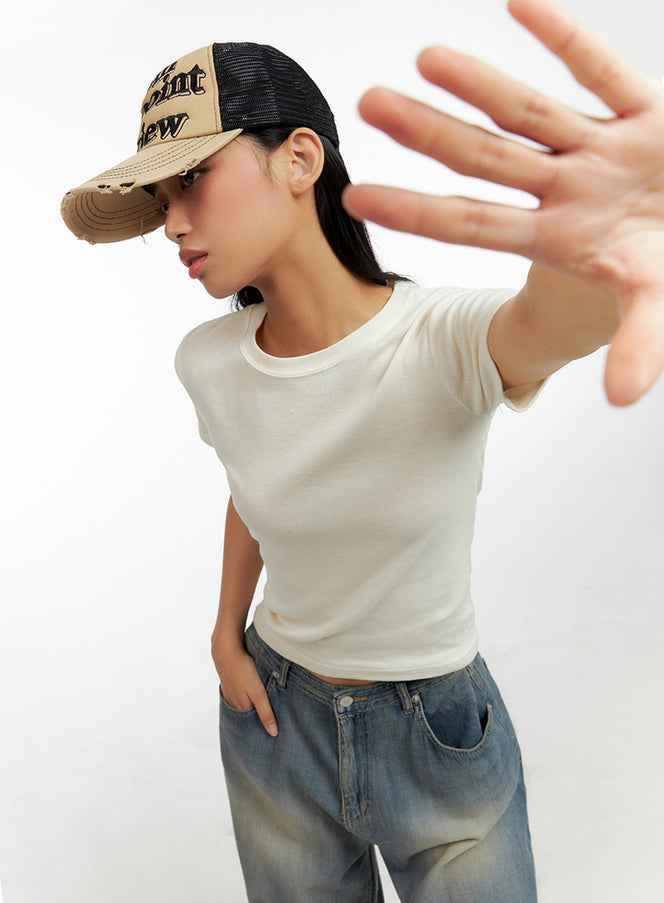 basic-round-neck-top-il419 / Light beige