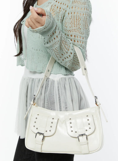 studded-buckle-double-pocket-purse-iy511 / Light beige
