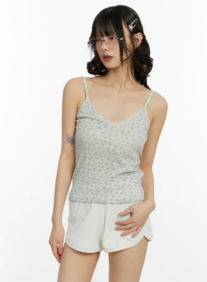 floral-v-neck-camisole-cf509 / Light beige