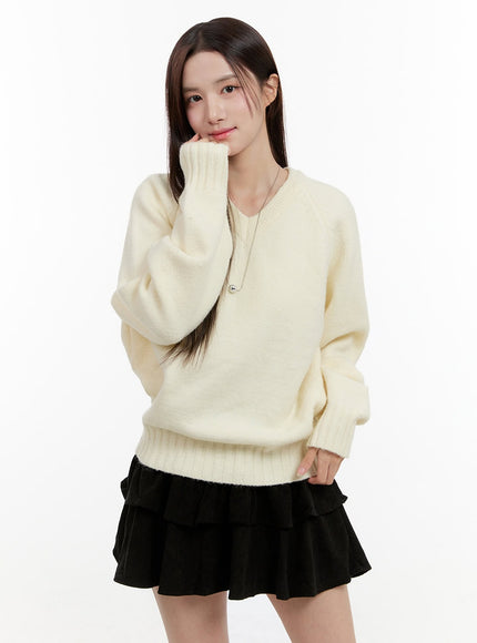 oversized-v-neck-sweater-og429 / Light beige