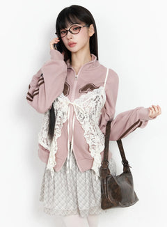 lace-trimmed-v-neck-cami-top-cf518 / Light beige