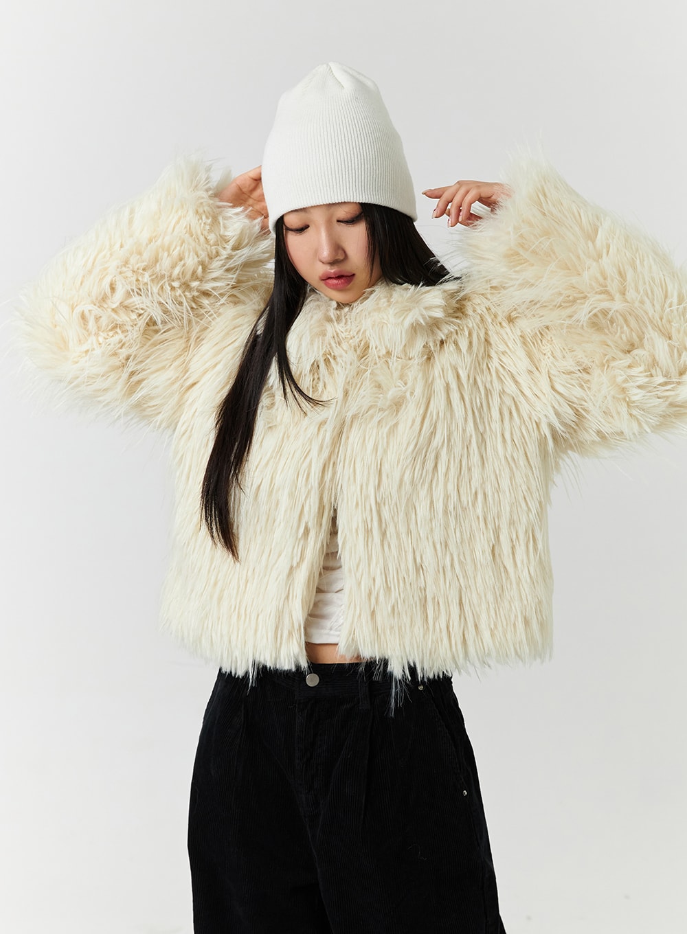 faux-fur-winter-jacket-cd322 / Light beige