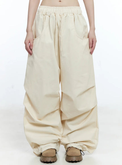 oversized-pintuck-wide-leg-pants-cg507 / Light beige