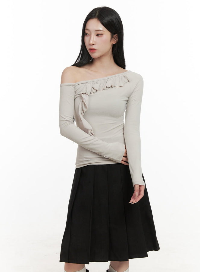 one-shoulder-long-sleeve-blouse-cd410 / Light beige