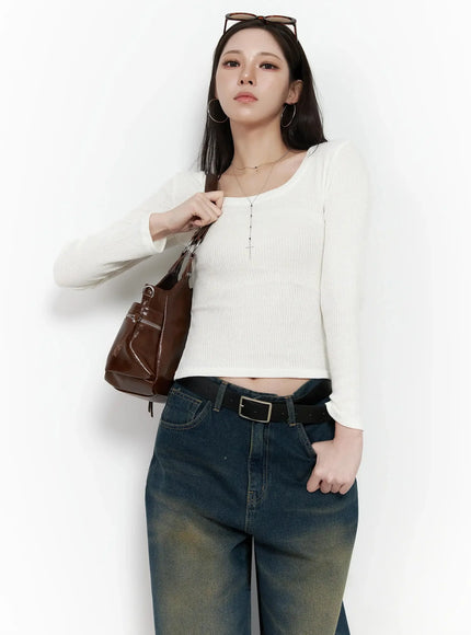 simple-ribbed-round-neck-top-if502 / Light beige